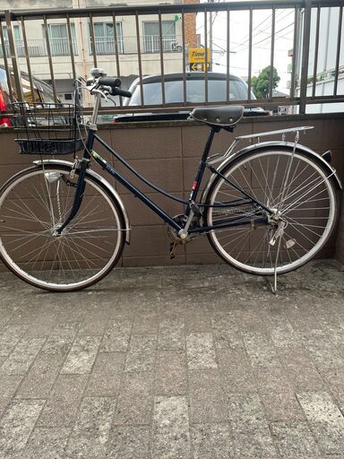 リサイクルショップどりーむ荒田店 No1447 自転車　シティサイクル　２７インチ　ギア内装三段切り替え♪　LEDオートライト付き♪