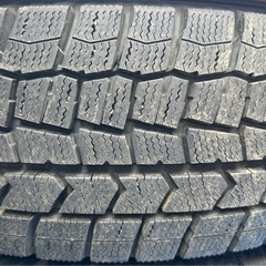 DUNLOP 185/65R15 23年製＋24年製　スタッドレスタイヤ