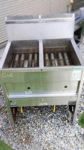 中古品　業務用ガスフライヤー
