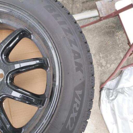 スタッドレス、バリ山、155-65R13、他のタイヤと交換可能です 