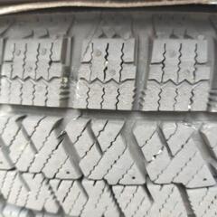 スタッドレスタイヤ 155/65/14 ブリザックVRX2 2023製バリ山です。