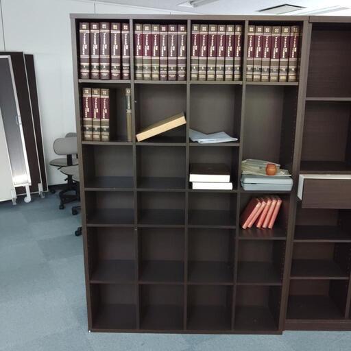 まとめ買いの場合値段交渉可能です。棚(３分割)