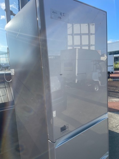 TOSHIBA 東芝ノンフロン冷凍冷蔵庫 ## : GR-K41GXVE(ZN) 定格内容積（JIS C 9801-3:2015） 消費電力量（JIS C 9801-3:2015） 全定格内容積 冷凍室の定格内容積 冷蔵室の定格内容積 外形寸法 幅 奥行 （ハンドル・調整脚除く 高さ （g 東芝ライフスタイル株式会社 定格電圧 定格周波数 電動機の定格消費電力 電熱装置の定格消費電力 410 L 104 L 306 L 600 mm 698 mm 692 mm ) 1833 mm TOSHIBA 東芝ノンフロン冷凍冷蔵庫 ## : GR-K41GXVE(ZN) 定格内容積