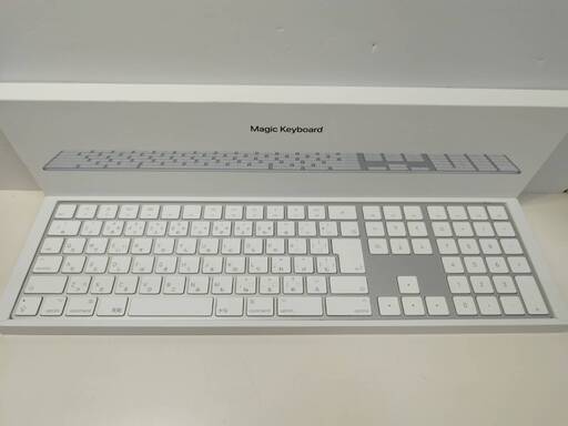 Magic Keyboard（テンキー付き）A1843 MQ052J/A