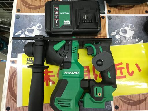 ✨HiKOKI　中古美品　ｲﾝﾊﾟｸﾄ/ﾊﾝﾏﾄﾞﾘﾙ/ﾜｰｸﾗｲﾄ　ﾊﾞｯﾃﾘｰ×2　充電器×1　10.8V✨うるま市田場✨