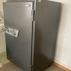 crown safe 505 金庫