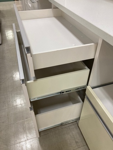 取りに来れる方限定！ハイタイプの本棚です！ 細かな棚調節で効率収納 