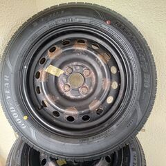 トヨタ　１５インチ純正ホイール＆タイヤ（新品）　４本セット