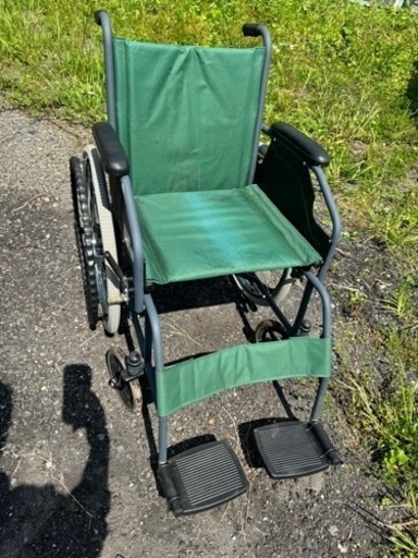 幸和製作所 スチール製車いす グリーン シルバーカー 車椅子 BM01