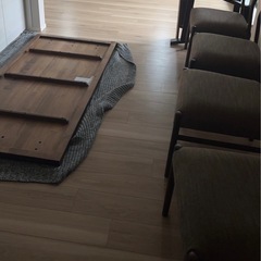 4名様用ダイニングテーブル(ダークブラウン)