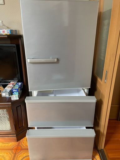 冷蔵庫　アクア　３ドア　270L