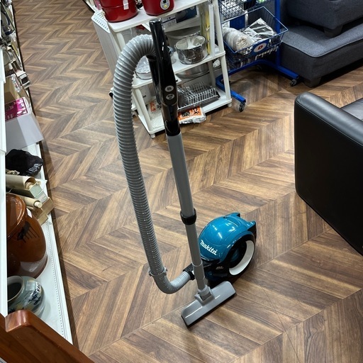 370 makita マキタ 充電式サイクロン掃除機 CL5010 本体のみ