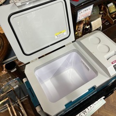 371 makitaマキタ 充電式温冷庫CW0016