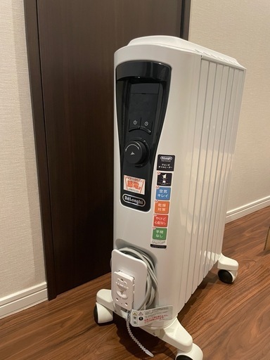 DeLonghiオイルヒーター   RHJ65L0712ホワイト