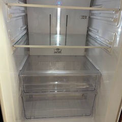 引き渡し先決定済み】プラズマクラスター付き シャープ冷蔵庫270L