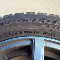 185/60R15 スタッドレスタイヤ4本(アルミ) 使用数ヶ月【取引中】