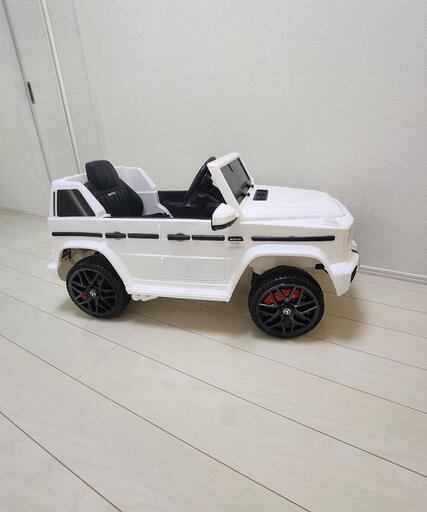 電動乗用カー メルセデス ベンツ BENZ G500 Gクラス ゲレンデ キッズカー ペダル操作 リモコン操作可能  乗り物 ホワイト