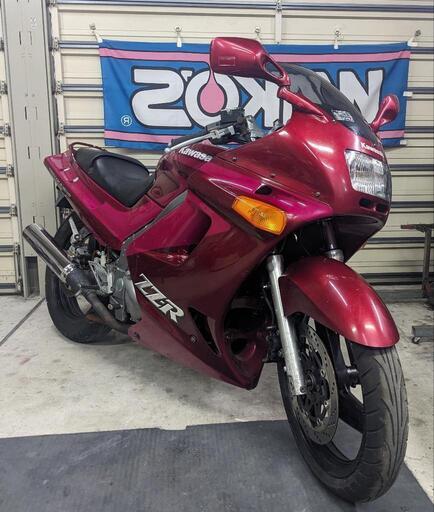 kawasaki zzr250 レストアベース