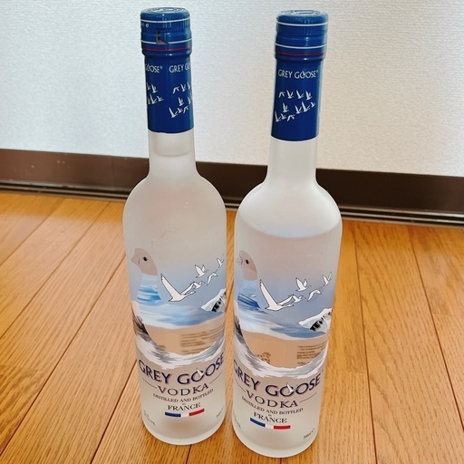 GREY GOOSE グレイグース ウルトラプレミアムウォッカ 700ml 2本 3kg