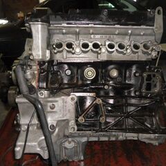 Mベンツ124-300TE-4WDエンジン―リペアー途中のエンジンです