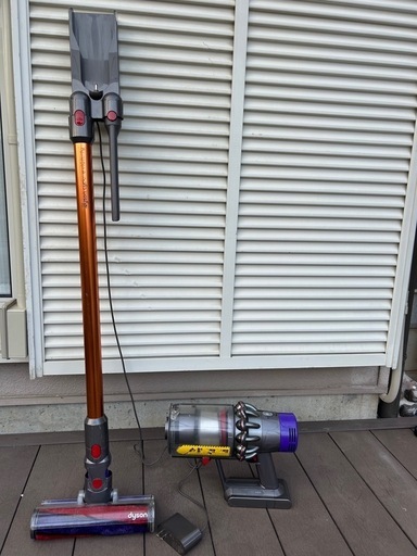 Dyson V10 ハンディ掃除機\n