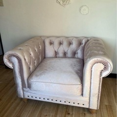 高級ベルベットソファー・ゆったり1人掛けサイズ