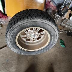 スタットレスタイヤ235/60/R16