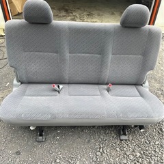 【ご購入ありがとうございました‼️】200系　ハイエース　リアシート