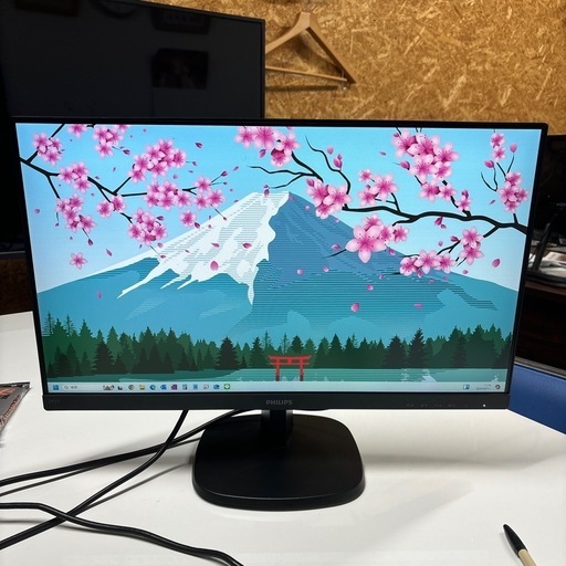 PHILIPS 23.8インチ　フルHDモニター①