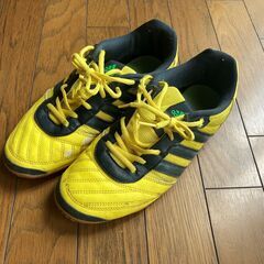 adidas　フットサルシューズ　26ｃｍ 