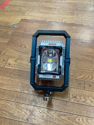 【中古】【動作OK】【店頭引取限定】ボッシュBOSCH 14.4V/18V コードレス投光器 （18Vバッテリー付） GLI18V-2200　18,700円（税込）8132