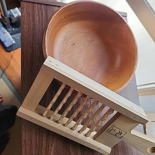 大根おろしとサラダボール。