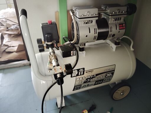 高儀(Takagi) 静音オイルレス エアーコンプレッサー 39L ACP-39SLB【オイルレスで簡単メンテ】【早いエアー充填】【タイヤ交換、空気入れ、エアブラシなど】EARTH MAN 100V 静音 小型