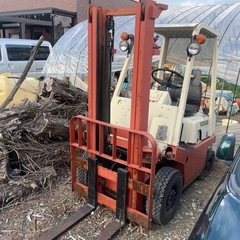 成田市発 小回り抜群！日産フォークリフト1トン 近隣配送無料！