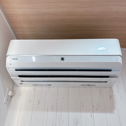 美品 TOSHIBA  エアコン 14 ~ 20畳 2022年製