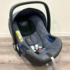 Britax BABYSAFE i-SIZE ブリタックス　チャイルドシート