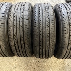 215/60r17夏タイヤほぼ新品！