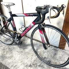 GIANTロードバイク27インチ、シマノ18段ティアグラコンポ、超軽量フレーム GIANTロードバイク27インチ、シマノ18段ティアグラコンポ、超