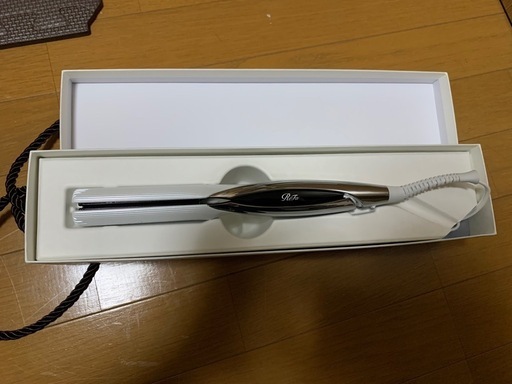 リファ　ヘアアイロン　新品✨