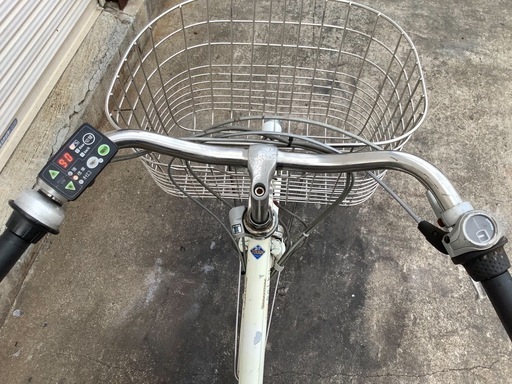 469 ブリヂストン新機種電動アシスト自転車POLKU 26インチホワイトアルミ