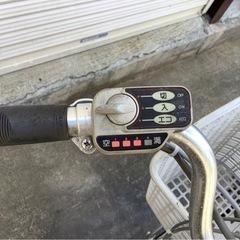 478  ブリヂストン電動アシスト自転車アシスタ   26インチシルバーアルミボディー