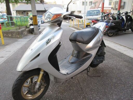 Z4 スマートディオ　ホンダ　FI水冷4サイクル　シルバー　原付バイク　AF63