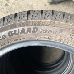 本日限定です！165/55R15 YOKOHAMA ice GUARD iG60  スタッドレスタイヤ　4本　バリ山　      　     