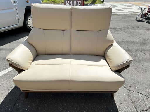 美品 苫小牧発 nitori / ニトリ 二人掛けソファ nシールド コウテイ３ be 合皮 縦94cm 横130cm 奥行き87cm used