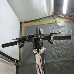 D761 ☆25800円☆整備済み クロスバイク中古自転車 【FUJI SPARROW 白 