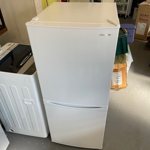 IRIS OHYAMA アイリスオーヤマ 2ドア 142L ノンフロン冷凍冷蔵庫 IRSD-14A-W ホワイト 2022年製 小型 大容量 冷凍室 静音設計 右開き