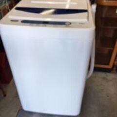 全自動洗濯機　ヤマダセレクト5キロ　YWM-T50G1　2019年製