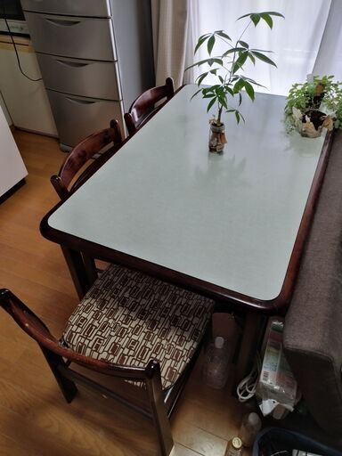 トーア家具　レトロ高級ダイニングセット（椅子3+テーブル）