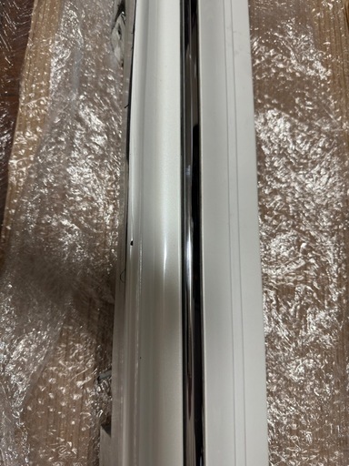 220系クラウンRSサイドバンパー左