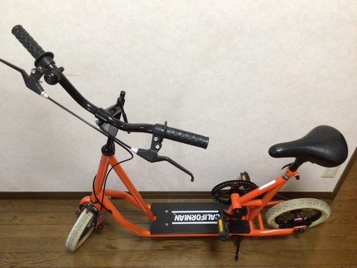 スケーターバイク　キックスケーター　キックボード\u0026自転車一体型　赤色　超美品　californian